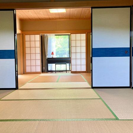 富士の樱house 宝栄 Villa Fujikawaguchiko Eksteriør bilde